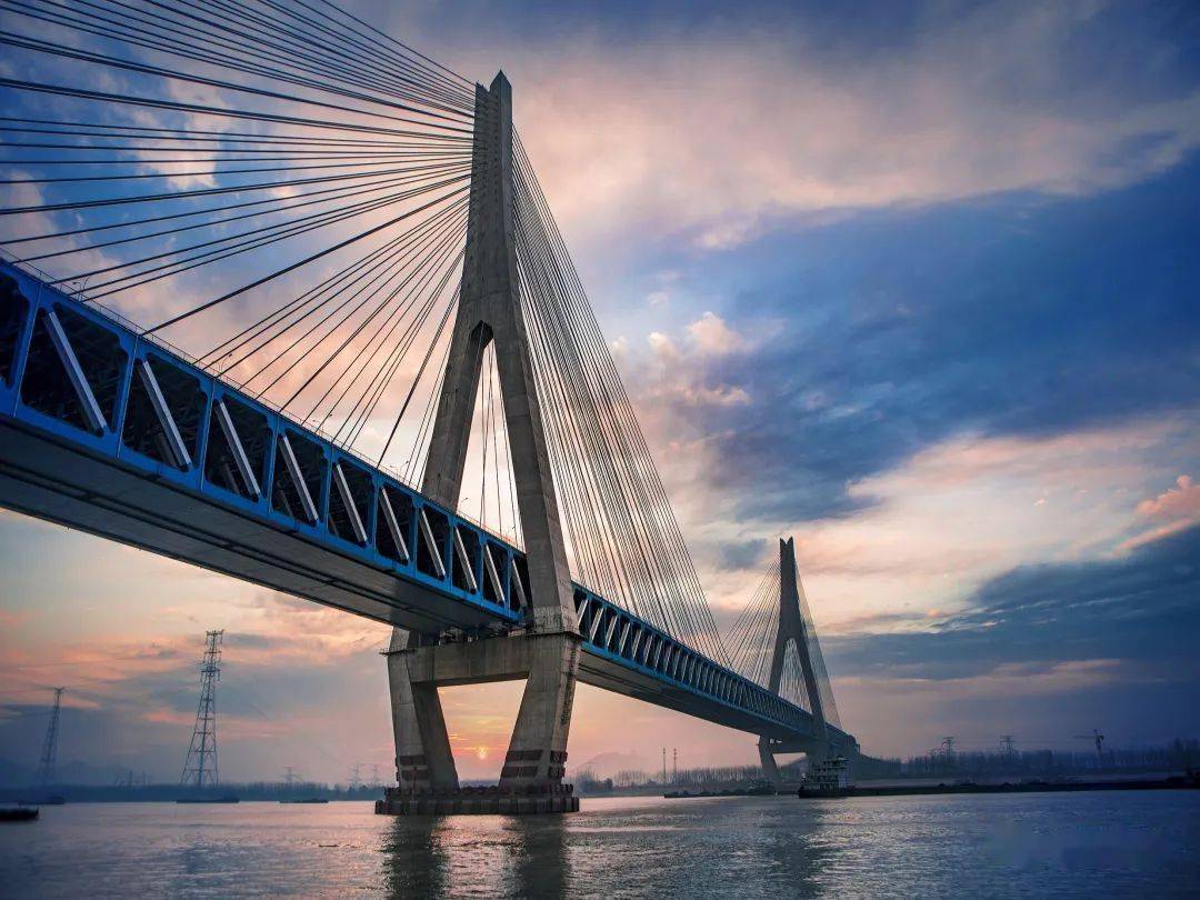 池州长江公铁大桥选址推荐江口港区下游!航道通航条件