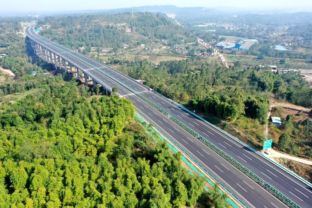 红星路南延线今年底通车 四川仁寿高速路网密度超成都