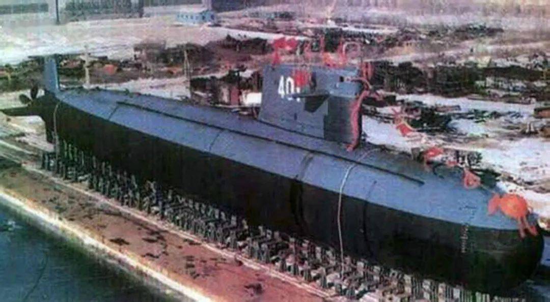 2021年4月23日,最新式的战略核潜艇长征十八号艇交接入列.