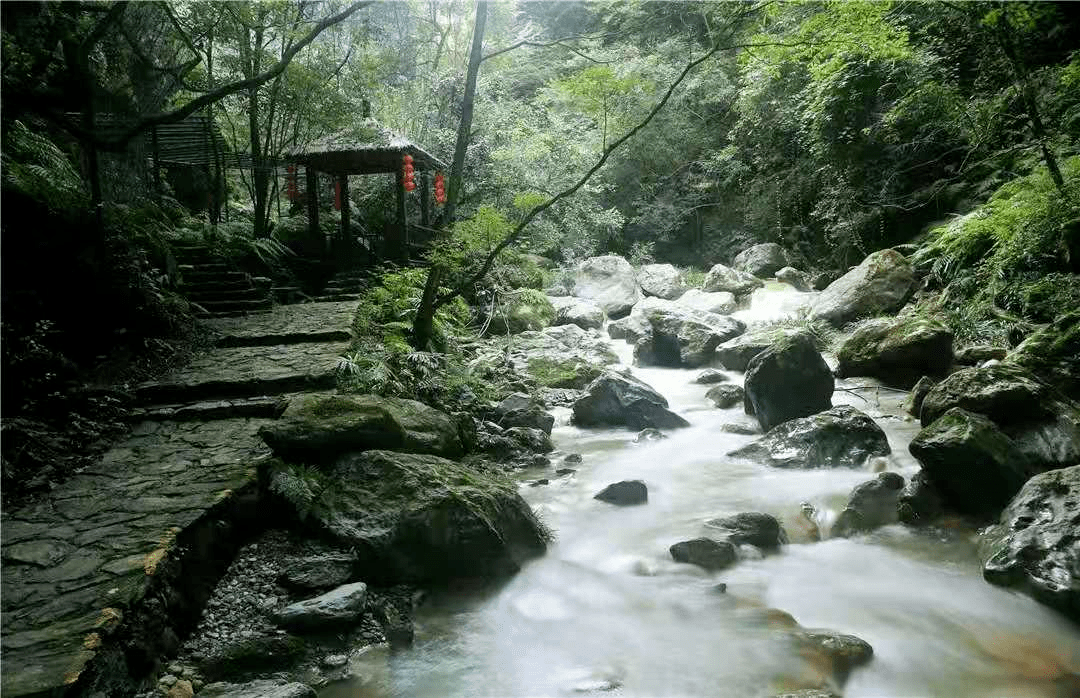 超超超大福利!@全国学子 鬼谷岭,中坝大峡谷,燕翔洞景区半价优惠.