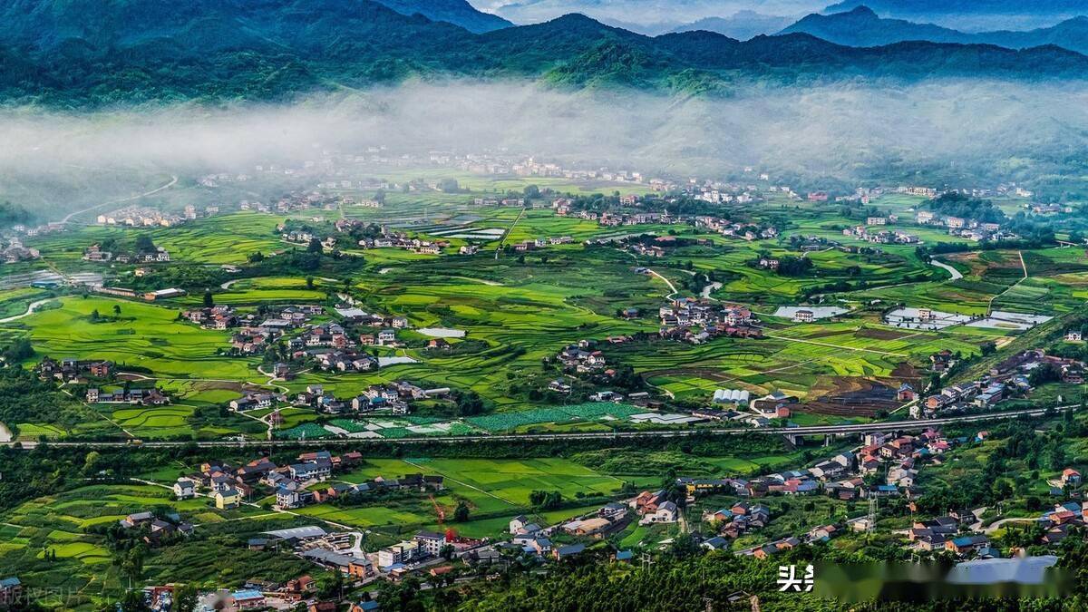 摄影组图:重庆南川田园风光美,恰似一幅富春山居美景