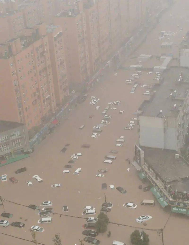 今日头条千年一遇他们的朋友圈我不敢看郑州特大暴雨致25人死亡7人