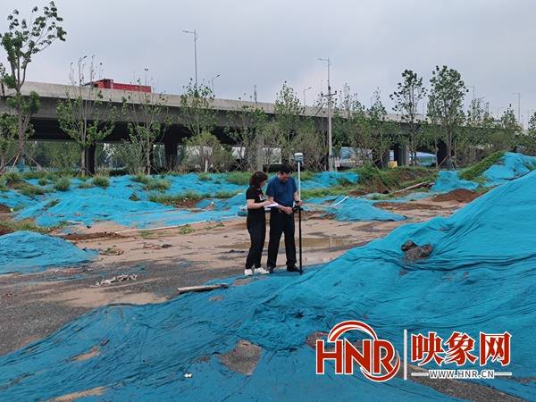 自来水公司—刘湾水厂为保障十八里河附近居民正常用水,7月22日