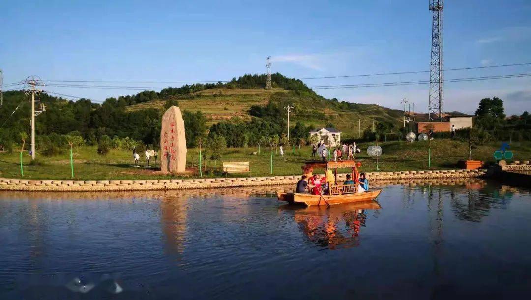 青山郭外斜",从烂泥湾到新农村,从穷山沟到省级旅游示范村,华亭市策底