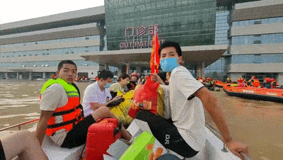 泰州消防疏散被困群众334人!