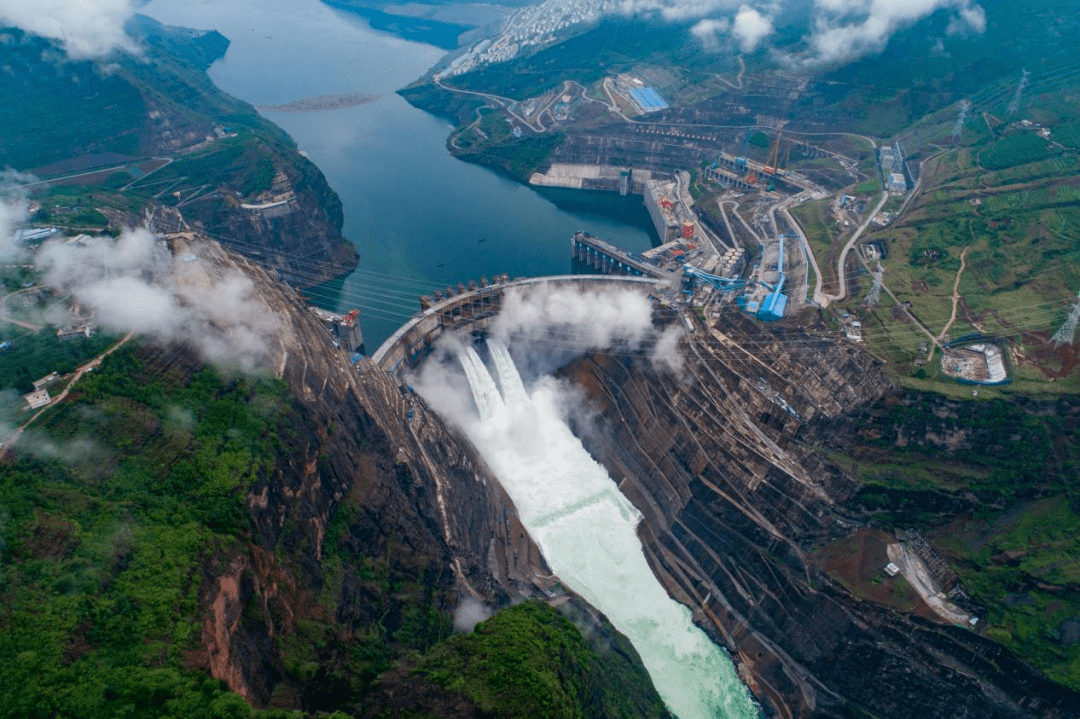 白鹤滩水电站:26天,第四台!