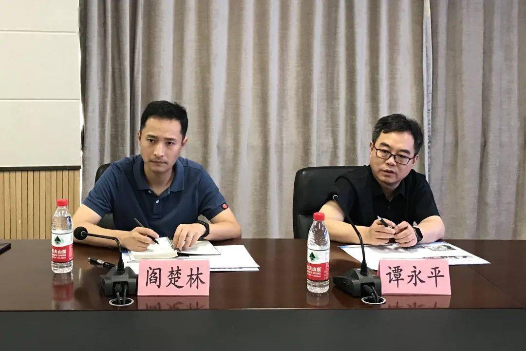 渝翔航空领导到我校洽谈新校区共建实训基地