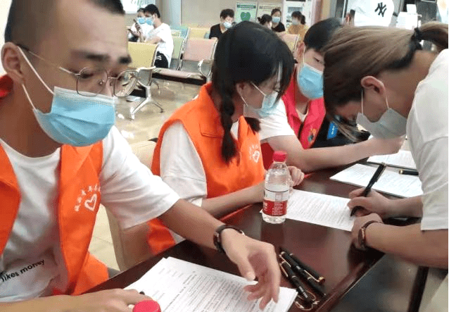 双百双进 | 青春为引 智出乎争!大学生暑期实践团"充电"应对新挑战