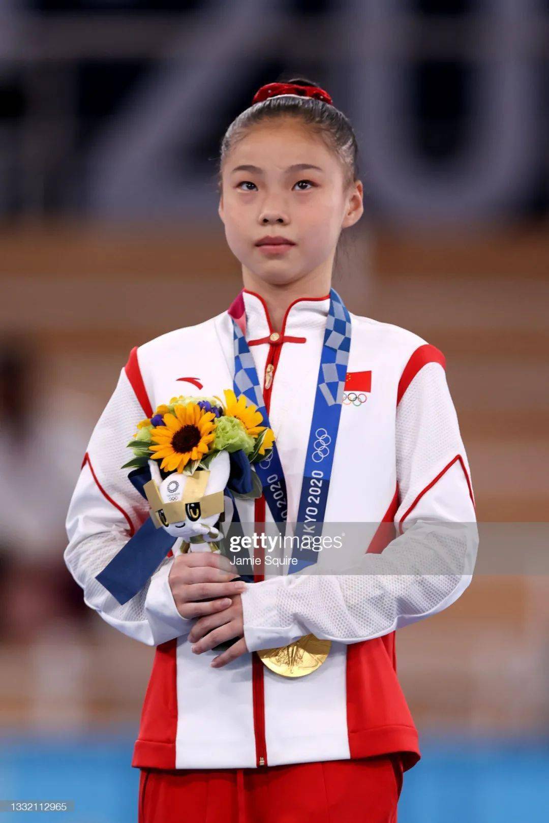 奥运会邹敬园夺得男子双杠冠军管晨辰唐茜靖包揽女子平衡木冠亚军