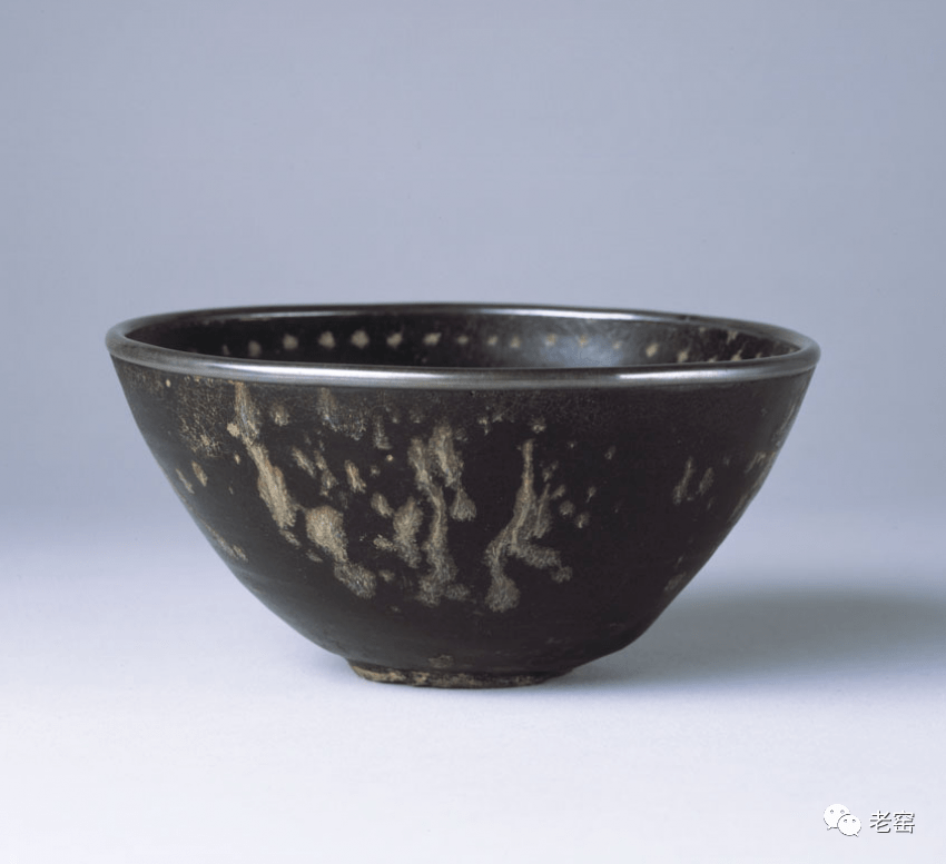 南宋 吉州窑满天星茶盏(正面) 日本东京国立博物馆藏