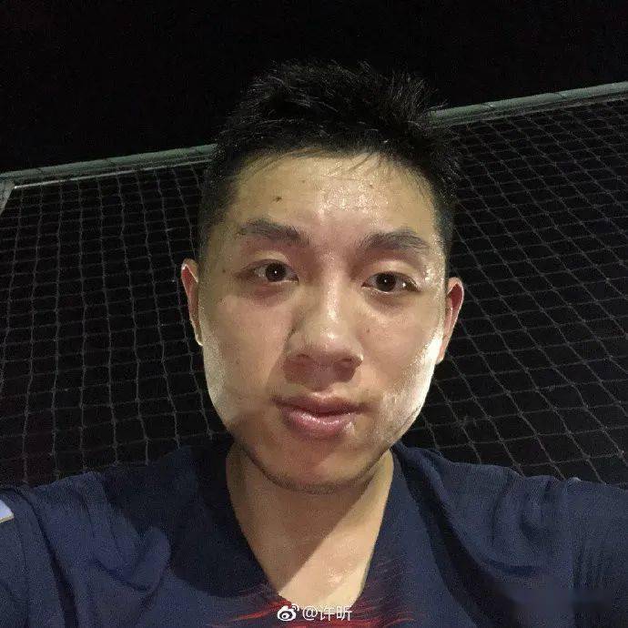 有一种自拍叫许昕式自拍
