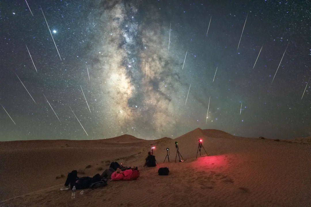 观测|英仙座流星雨将在七夕前达极大值，收好这份指南