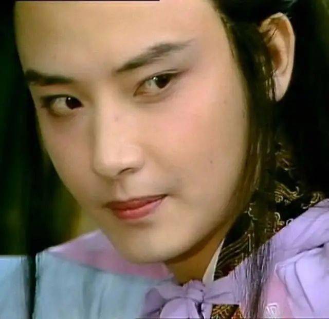 《红楼梦》:如果认为柳湘莲是因为打了薛蟠才逃走的,你就错了