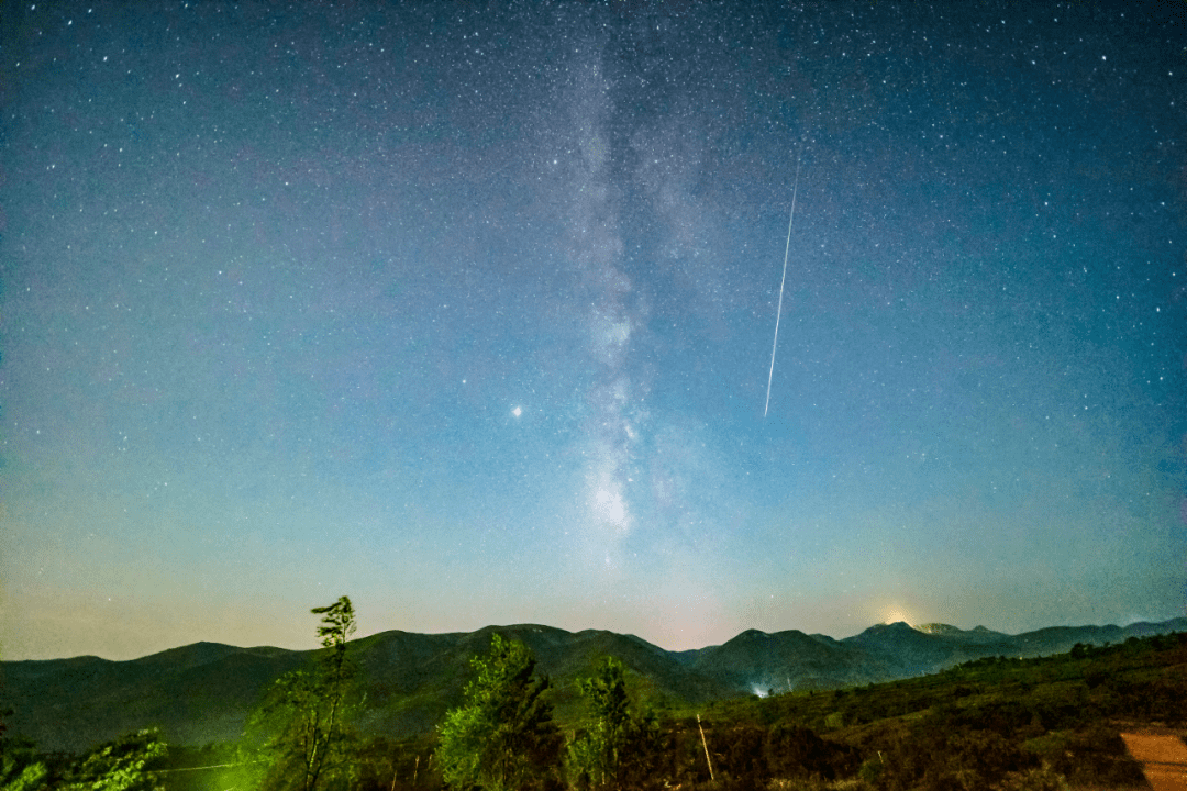 观测|英仙座流星雨将在七夕前达极大值，收好这份指南