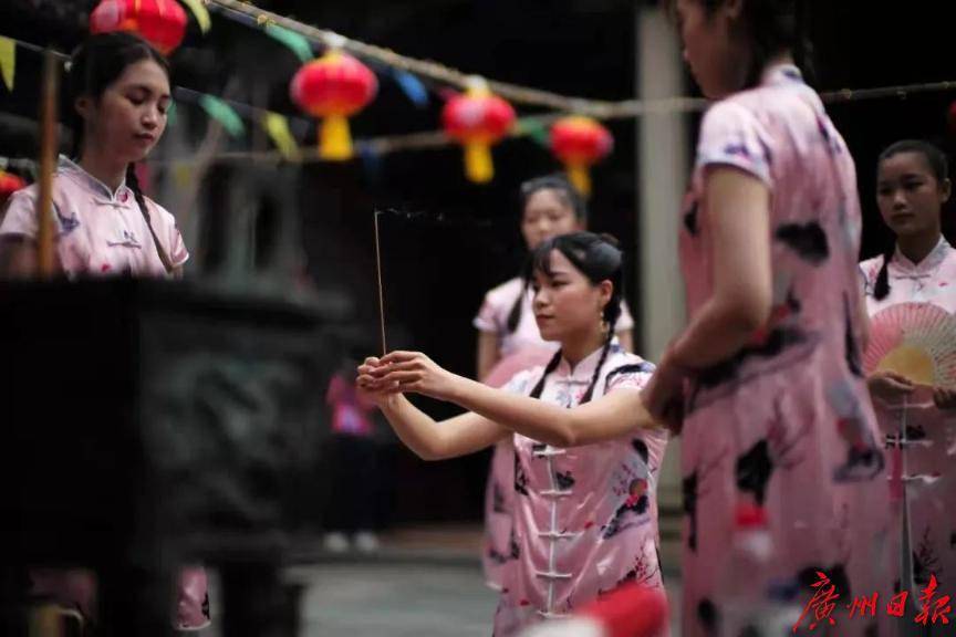 广州天河珠村:明德堂里拜七娘,乞巧礼俗显诚心