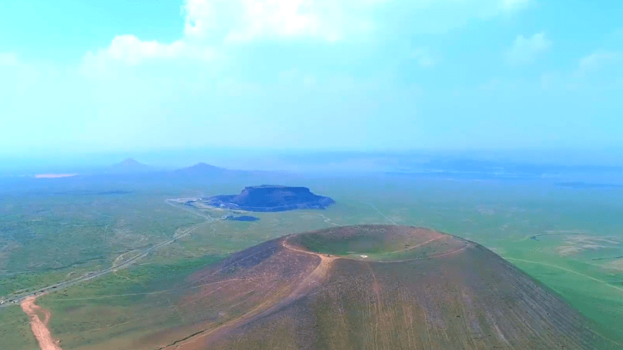 游览格根塔拉草原 探秘乌兰哈达火山群_四子王旗