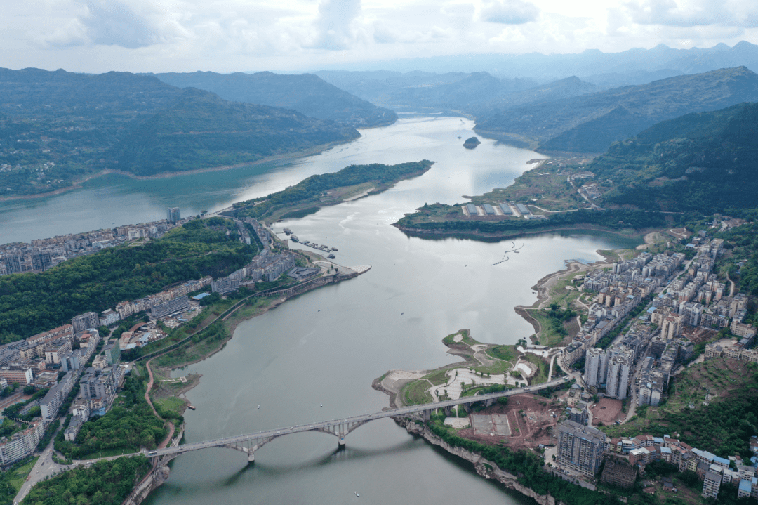 云阳北部新区实景图洋房不应只是栖居的空间,更是美好生活的情境化