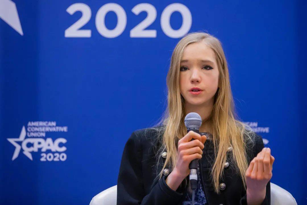 18岁环保少女3年不买衣服,却登上vogue封面,这是又当又立?_greta