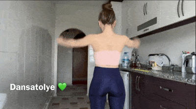 5bd4ca2060fb4f24aa675a190840041d.gif