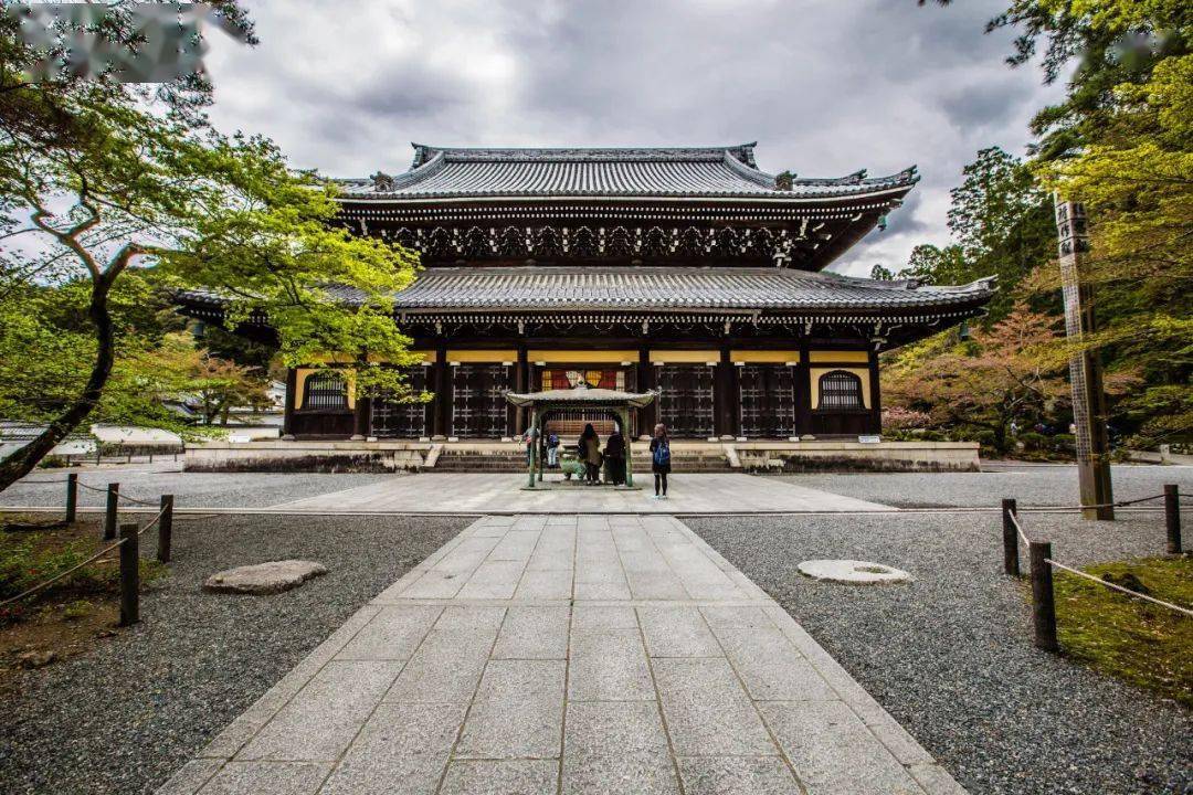 前身是禅林寺,位于日本京都.南禅寺是临济宗南禅寺派的大本山.