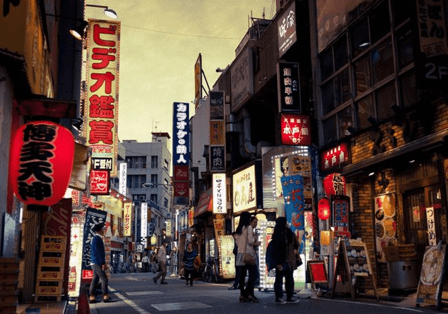 大连日本风情街开业引争议 网友:为何不建一个汉唐风情街?