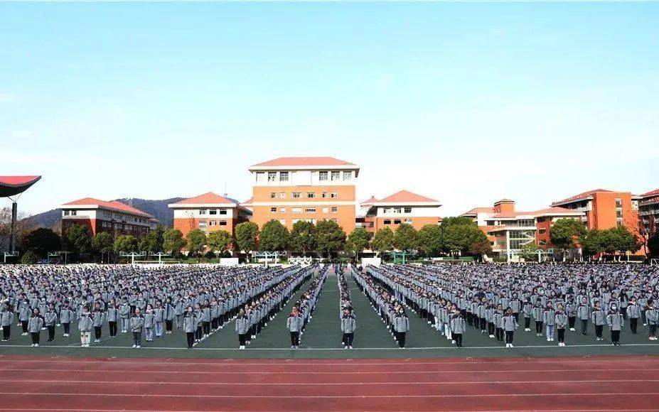 融小媒上线丨嘀无锡一中新生入学指南已到货请查收