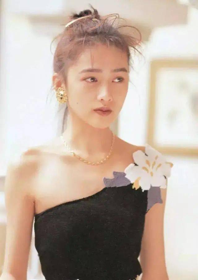 木村拓哉的妻子工藤静香,她的10张美照,惊艳了半个世纪