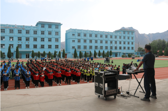 9月3日下午,永登县武胜驿镇初级中学团总支组织全校团员在