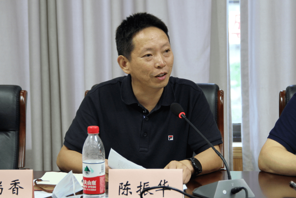 民盟市委会教育工作委员会副主任,长沙市长雅中学副校长陈振华"双减"