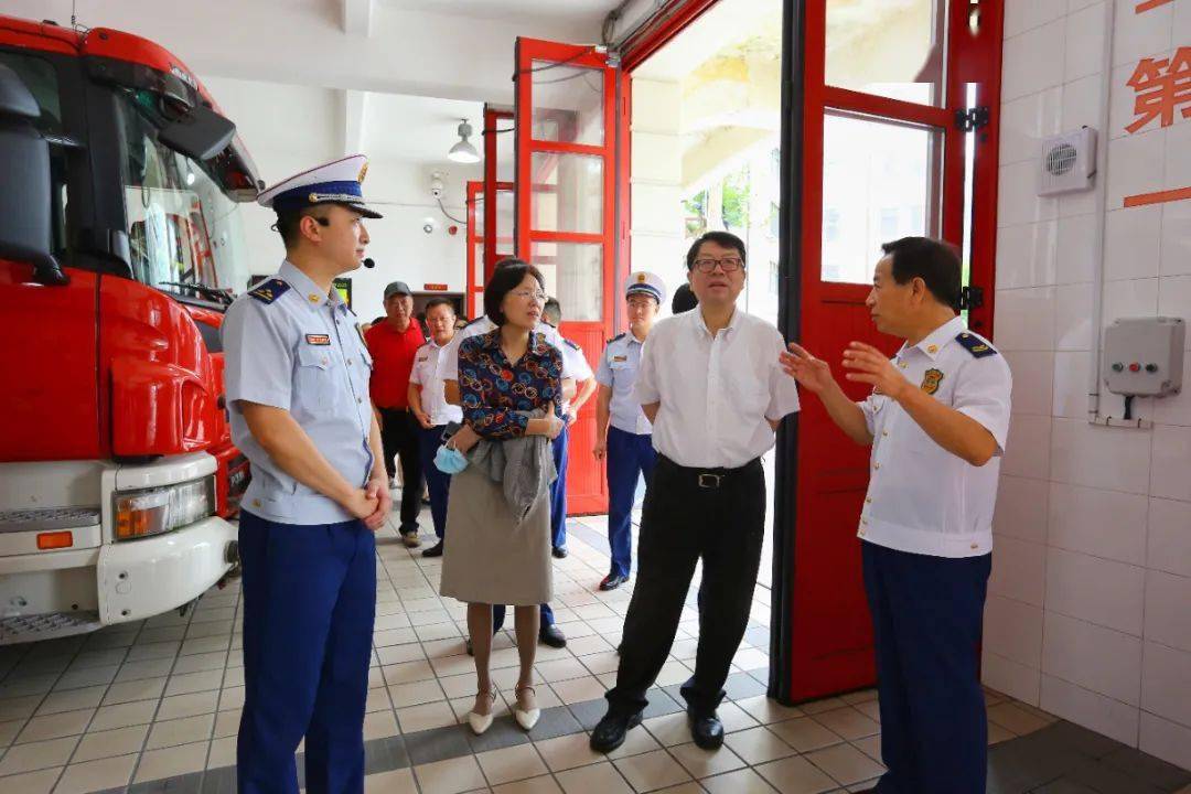 张晓敏一行赴虹口消防救援站路易61艾黎史料陈列馆学习参观_宋庆龄