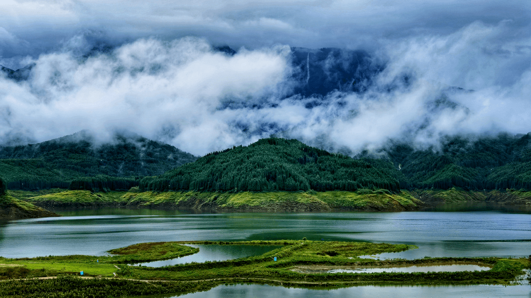 瓦屋山景区