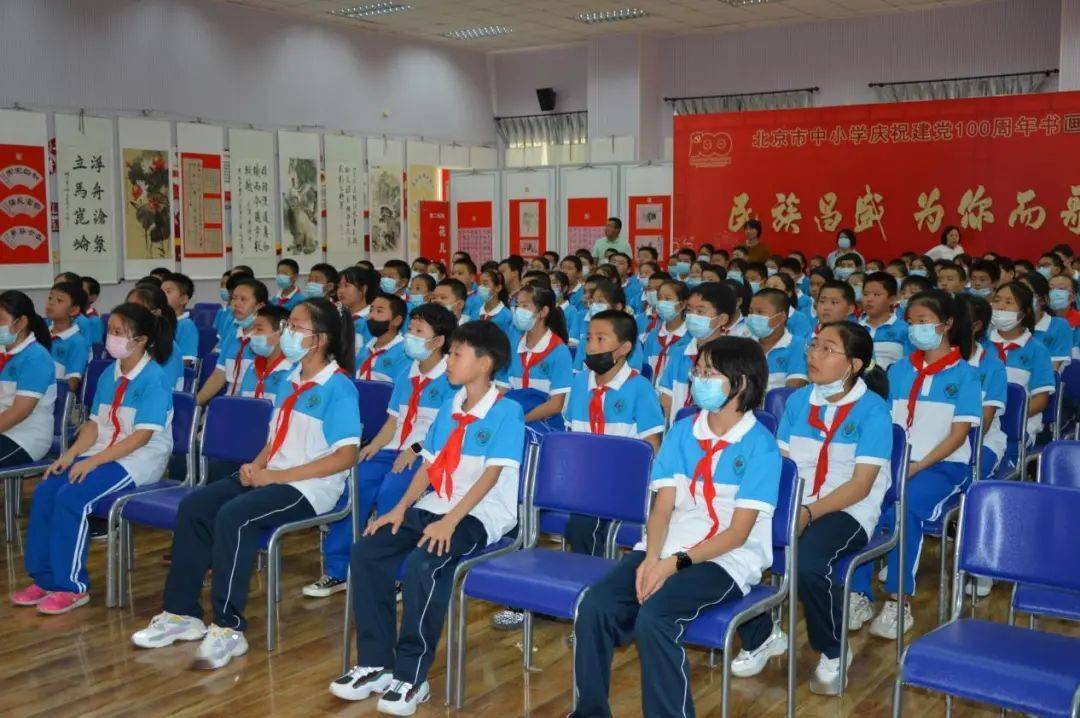 良乡镇禁毒专职社工到良乡六中开展以"护航2021秋季开学,禁毒守护