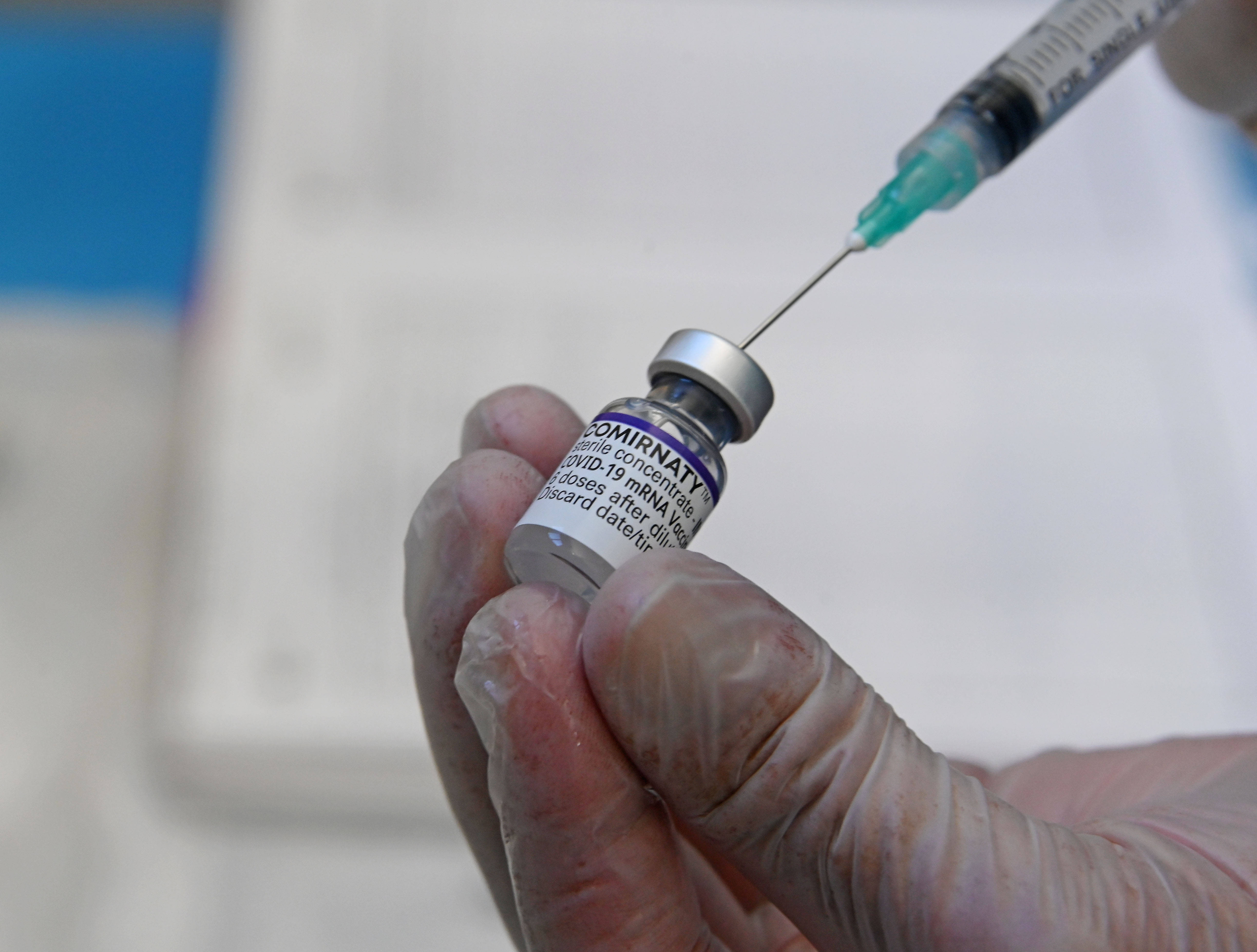 意大利开始接种新冠疫苗加强针