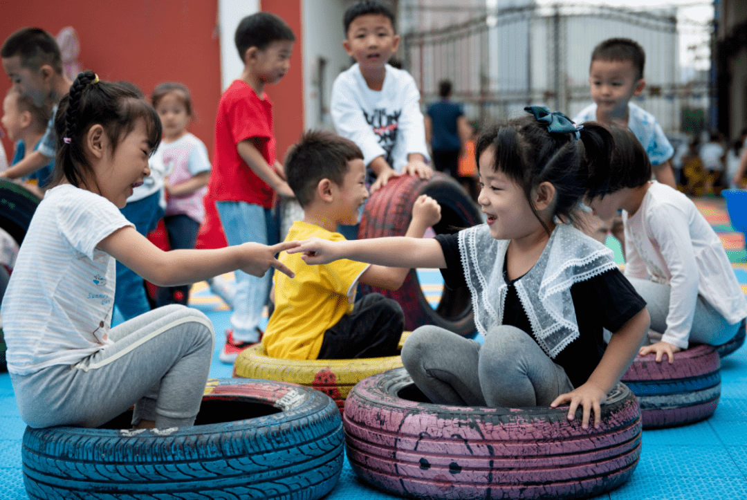 剑桥幼儿园 自然即课程,运动即人格,游戏即探索_孩子