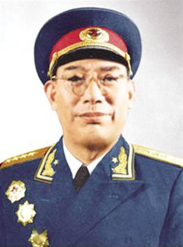 1955年授衔后,国家领导人及开国将帅拿多少工资?许光达例外