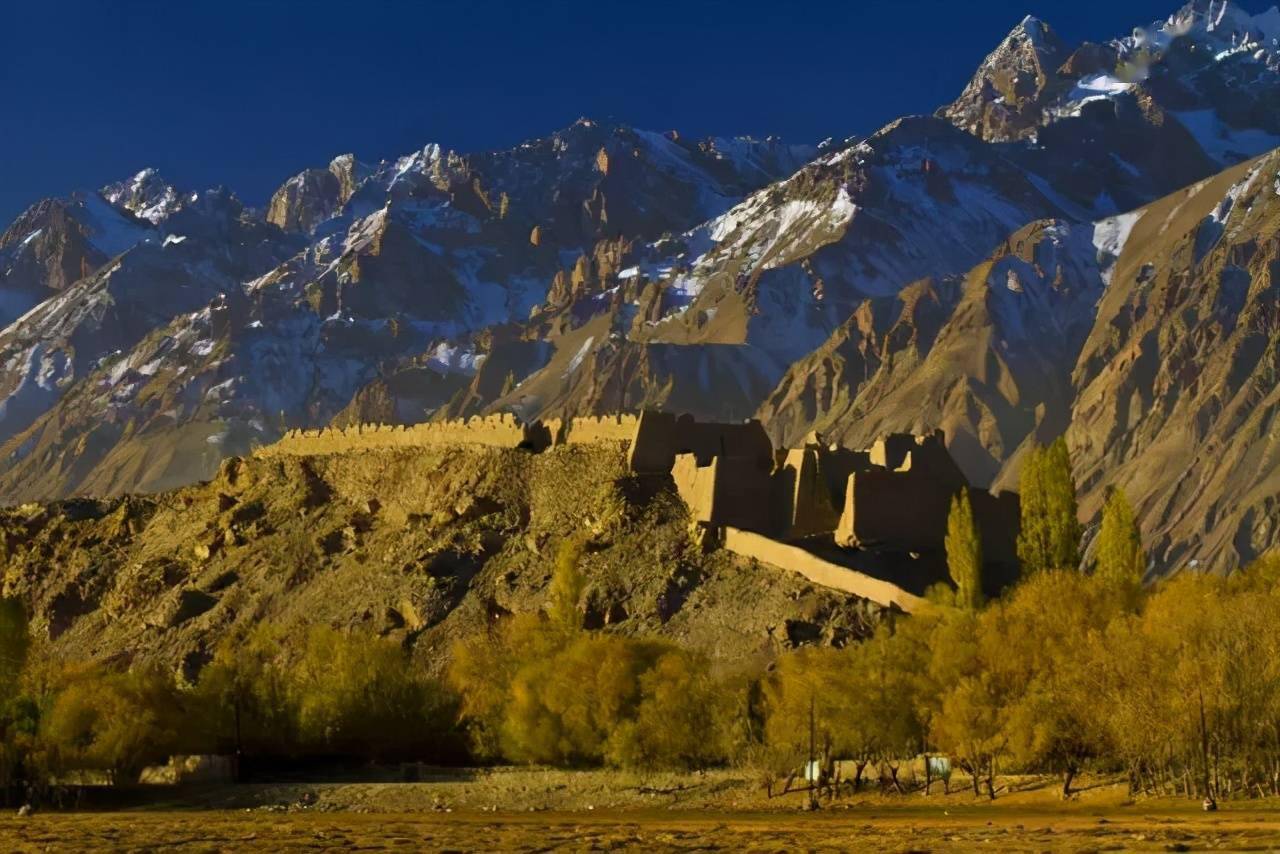 新疆最美的十大古城遗址,藏着无人知晓的风景.