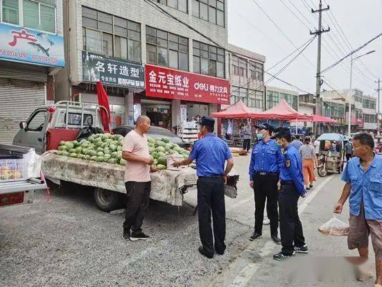 无为赫店镇集中力量整治菜市场及周边