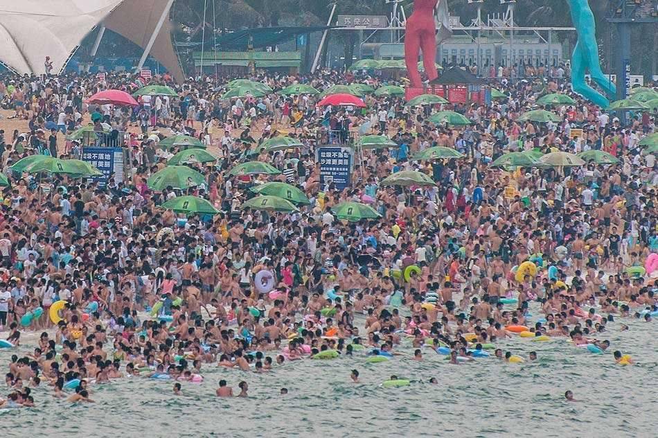 一千多年的历史,历经辉煌和风雨,你印象中的西安大雁塔▼如梦幻般的