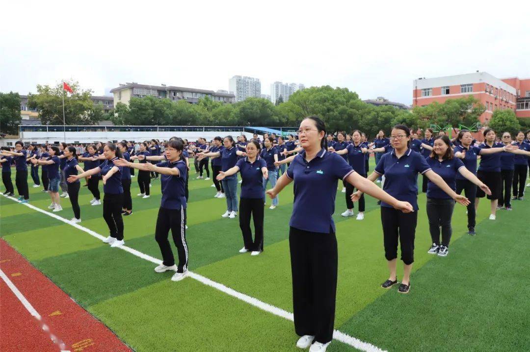 强健体魄强国有我记无锡市金星中学第26届校园运动会