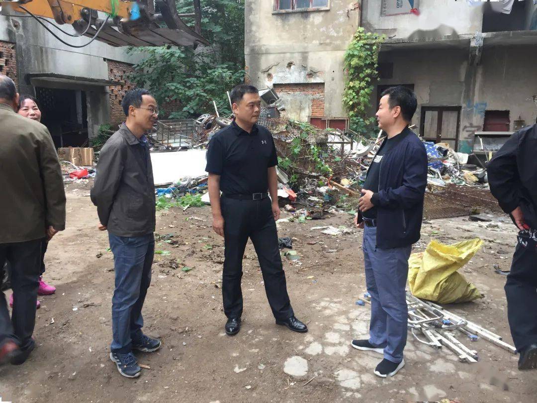 文明创建夏万东来我区调研指导文明创建工作