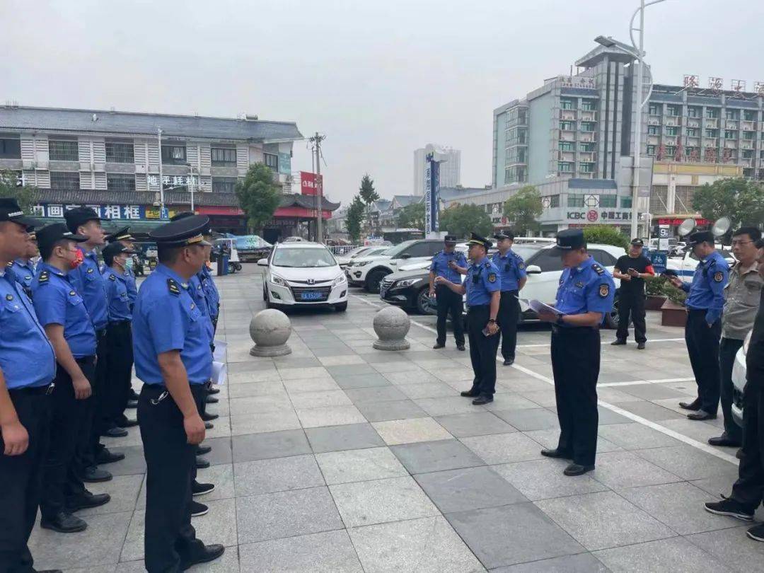 筑牢安全防线——蚌山区城管局开展光彩大市场燃气安全专项整治