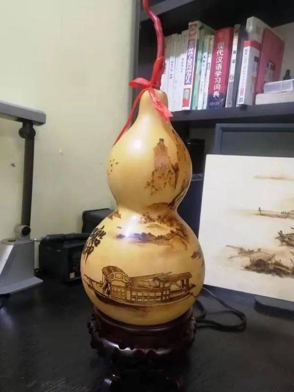 鲁山县非物质文化遗产代表性项目葫芦烙画代表性传承人