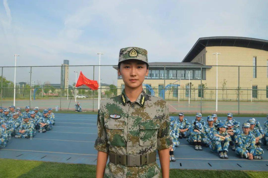 一连一排张教官