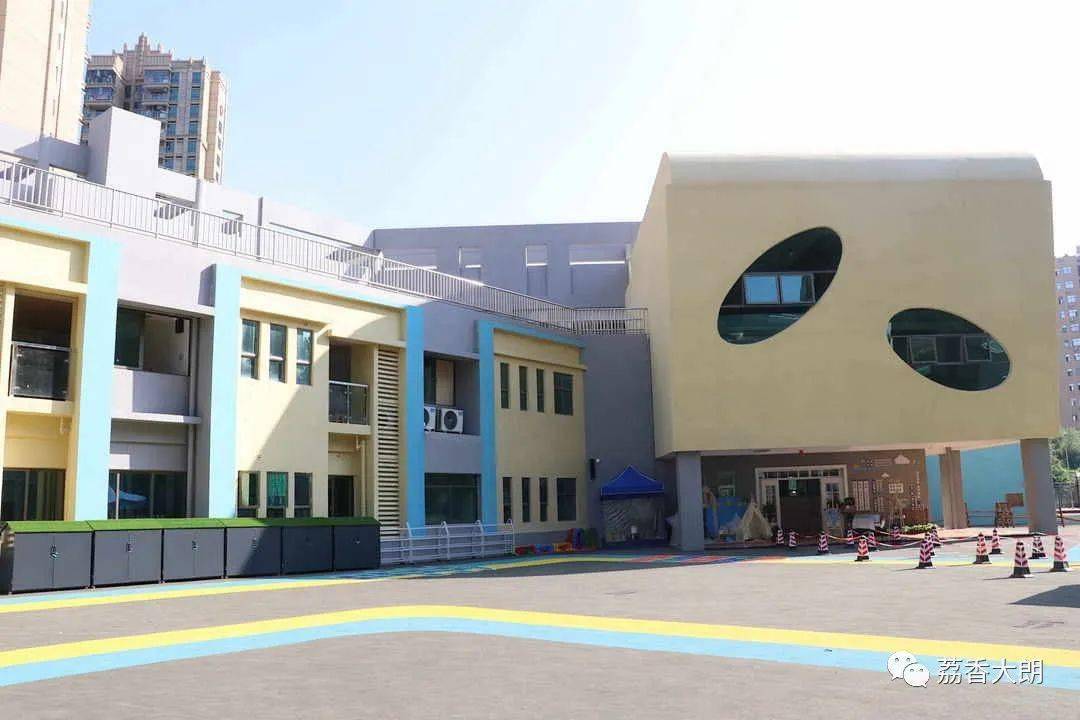 目前该园的各项筹备工作正在进行中—大朗镇第二幼儿园即将与市民