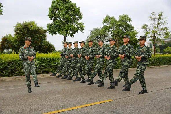 新兵蜕变陆军某训练基地武警第二机动总队某新兵大队