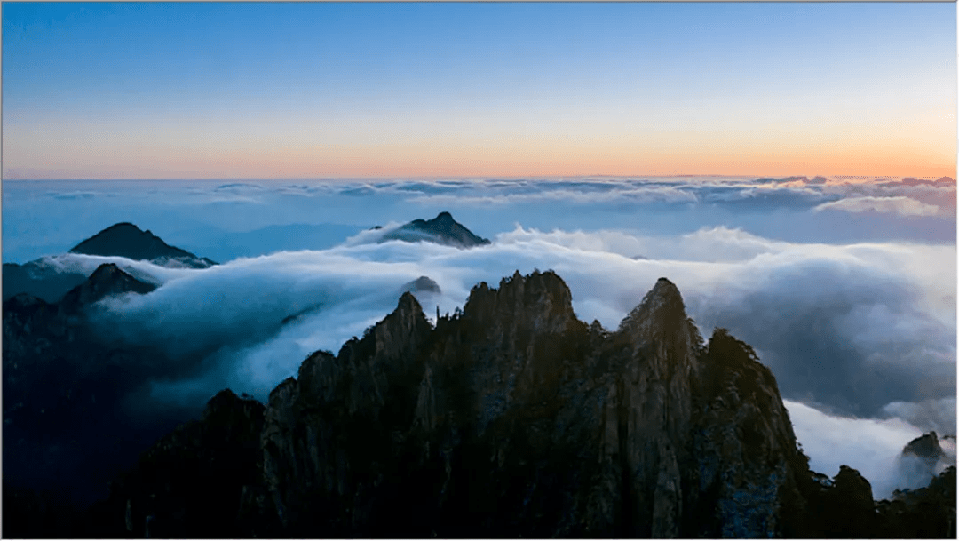 裸心集团ceo马偌杰也说,黄山是一座非常独特的山,我爬到了山顶,山上每