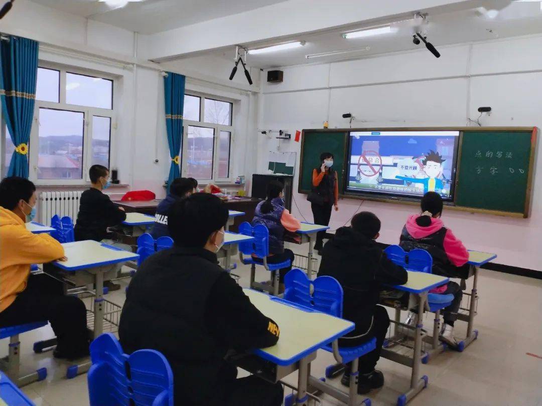 阿里河社区卫生服务中心开展传染病防控知识进校园活动