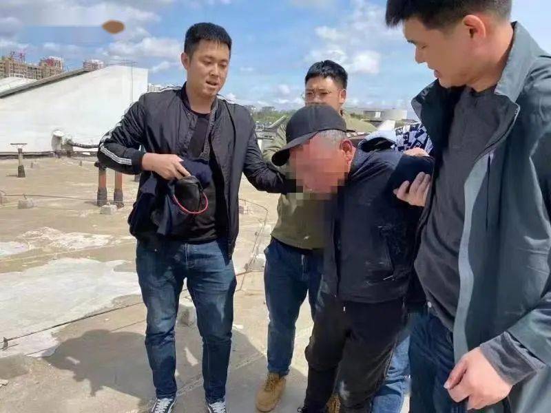 随着工作的不断深入,侦查发现"国氏兄弟"在丹东市东港地