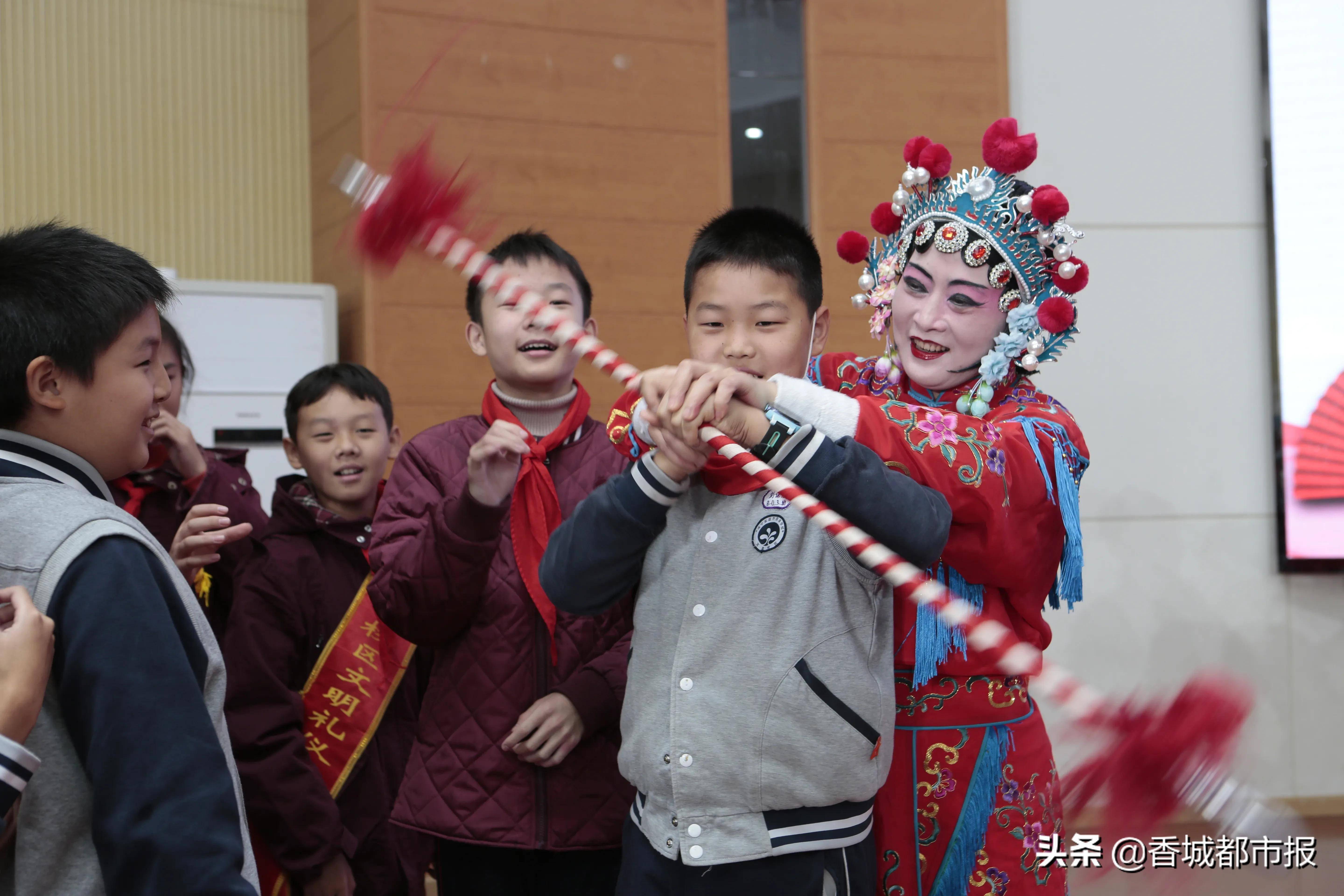 有"戏"更有"味"戏曲进校园,传承结硕果_活动