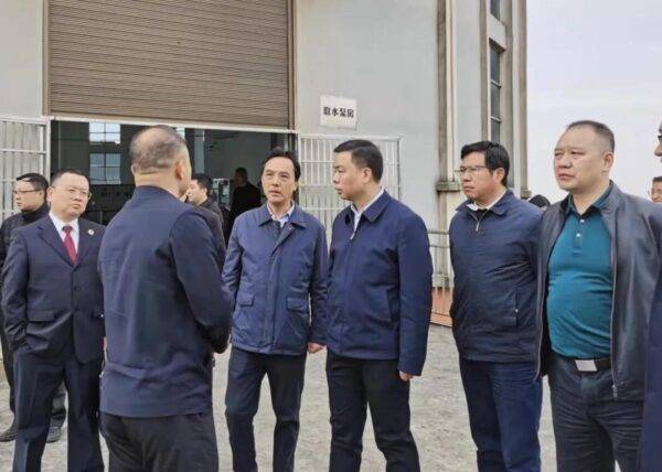 吴志雄在湘江湘潭段开展巡查
